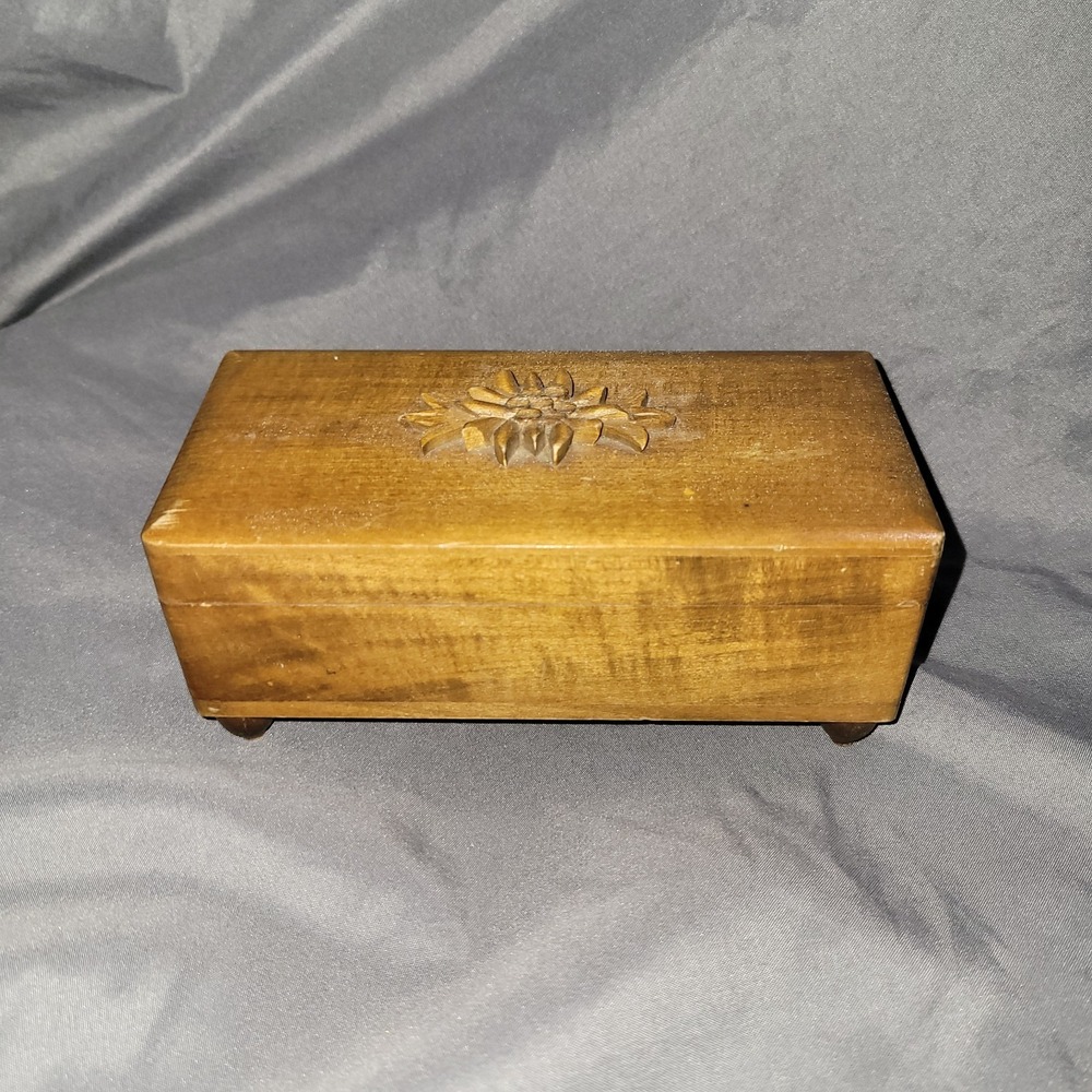 VINTAGE REUGE MUSIC BOX EDELWEISS LIED FREYSCHUTS WALZER MADE IN SWITZERLAND